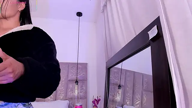 CeliWoods's cam snapshot