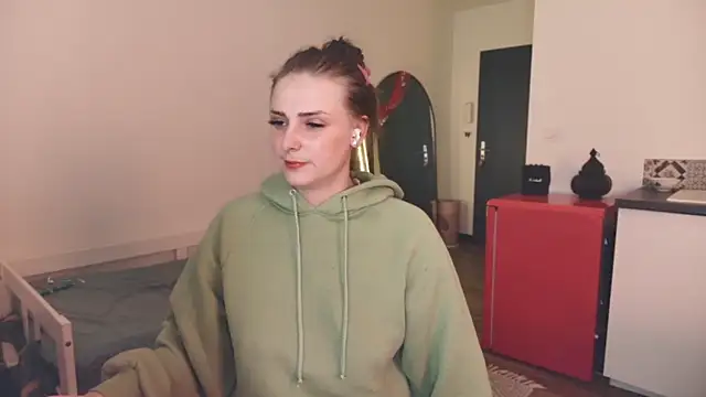 Celeste_Off live sex cam