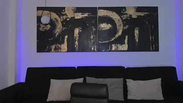 AmbarJames_'s cam snapshot