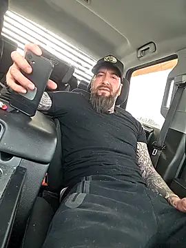 Beardedtattood live sex cam