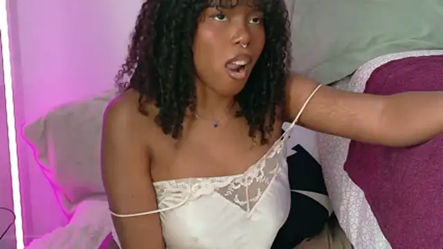 SparklingSoleil's cam snapshot