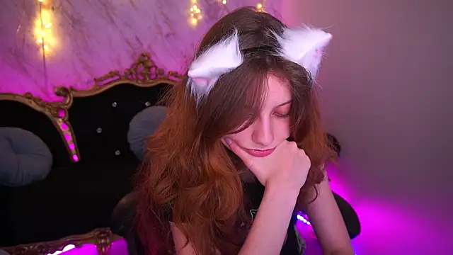 CuteeFoxy live sex cam