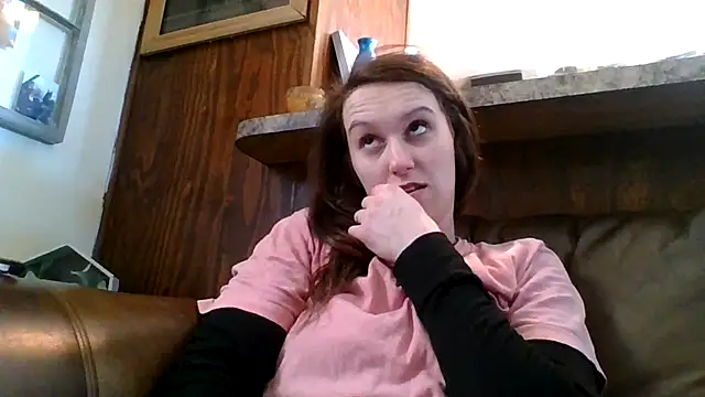 brunettebabexo3's cam snapshot