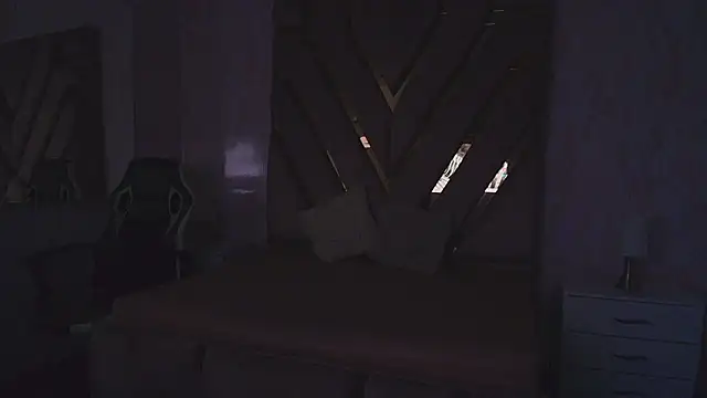 elodie_rouge's cam snapshot