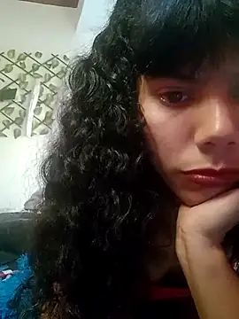 Bellatris_'s cam snapshot