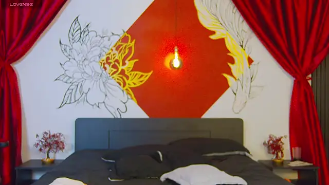 Maylu_Fox's cam snapshot