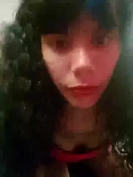 Bellatris_'s cam snapshot