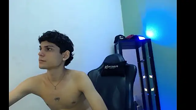 dilan_hott_'s cam snapshot