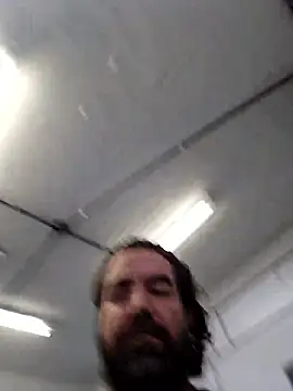 MysterBearMG live sex cam