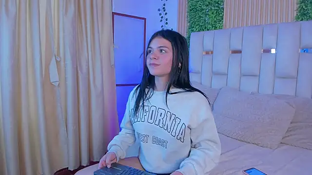 Jade_Nmm's cam snapshot