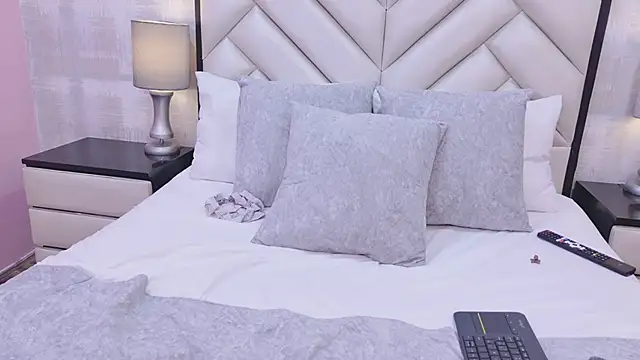 CristalShayy's cam snapshot