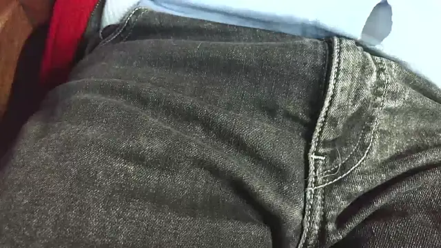 hairyandtiny live sex cam