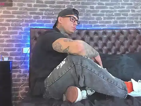 Max_Stron111 live sex cam