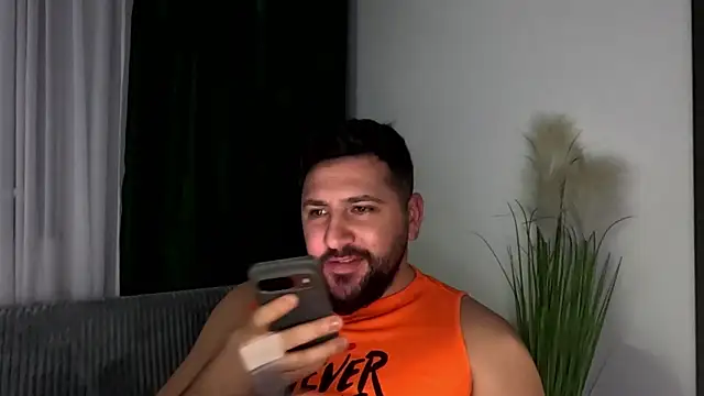 Gold_Alpha_Boy live sex cam