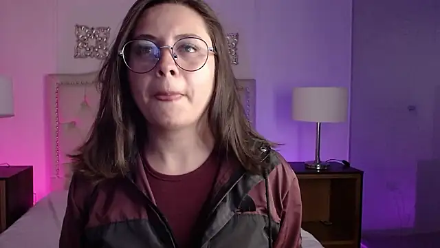 Alice_Sinclair_'s cam snapshot