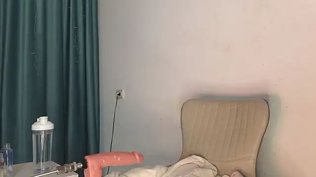 AudreyMell live sex cam