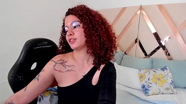 avrilwaynee's cam snapshot