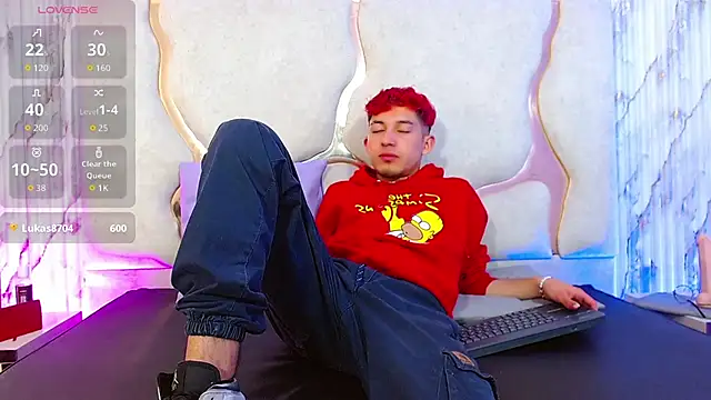 Axel_tay live sex cam