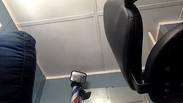 sexyhotstud12 live sex cam