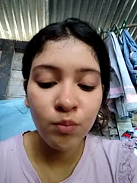 Soymaia live sex cam