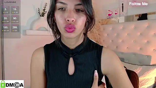 zoe_sexy_latin_19's cam snapshot