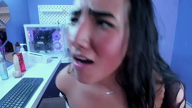 Alice_26_'s cam snapshot