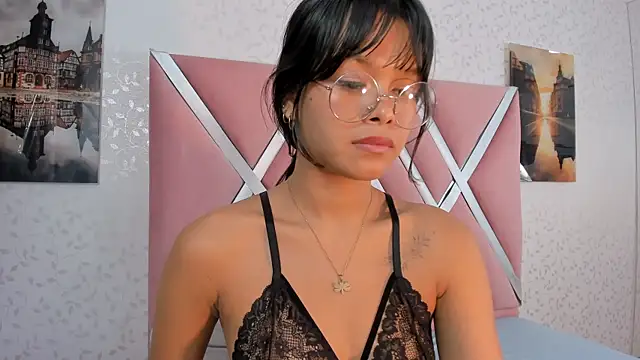 victoriavelasquez_'s cam snapshot