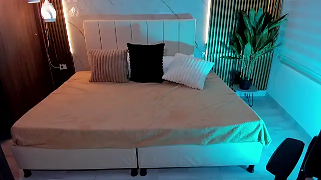 Amanda_Ruiz_'s cam snapshot