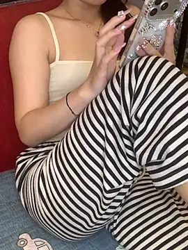 Mimi05_'s cam snapshot