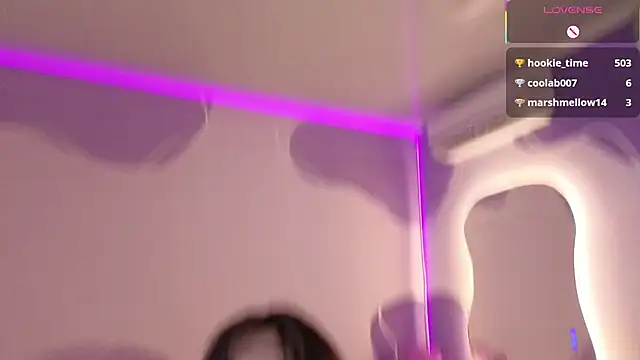 auroracute02's cam snapshot