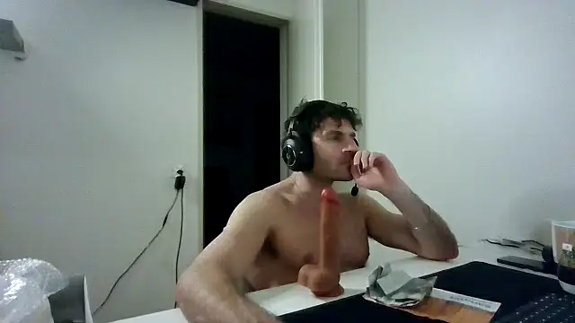 alpha-hunk's cam snapshot