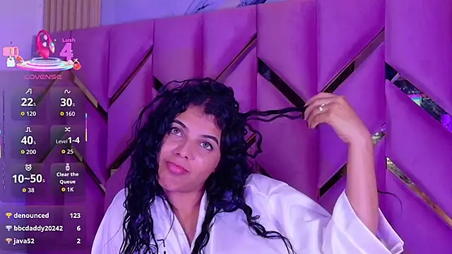 hotiergirl's cam snapshot