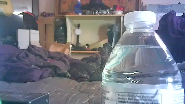 ON3YOULLN3VER_FIR3's cam snapshot