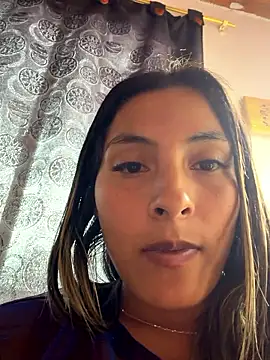 Cami_Leon2's cam snapshot