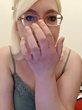 VikaKing's cam snapshot