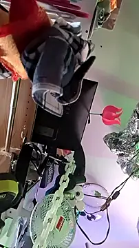 gurlnips live sex cam