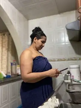 Carola-Ross live sex cam