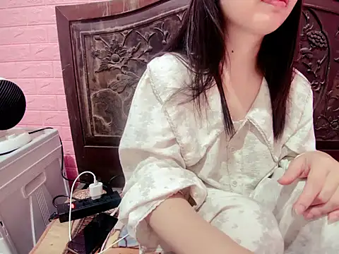 Thu_yaha live sex cam