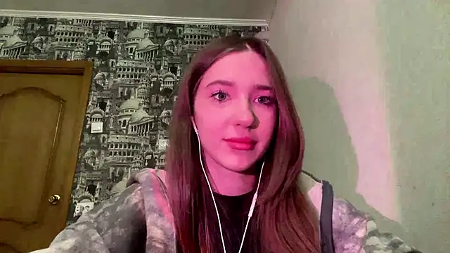 InnateFlies live sex cam