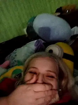 NyushaLollipop's cam snapshot