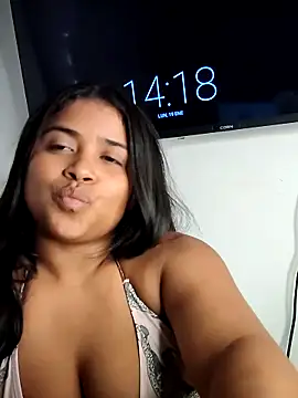 lucia_sweet08's cam snapshot