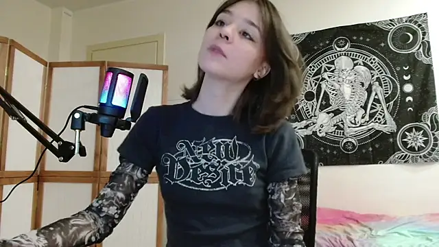 Mysterious_Toy's cam snapshot