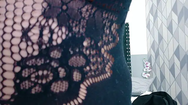 mamaneedsfun's cam snapshot