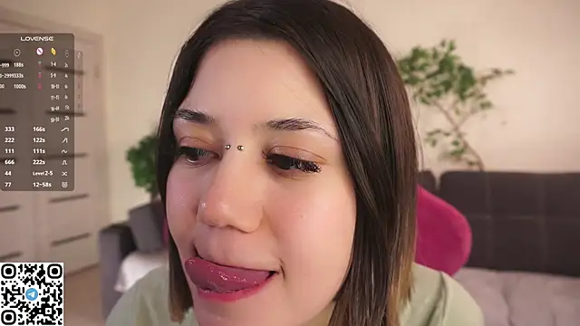 RoxannaCarver live sex cam