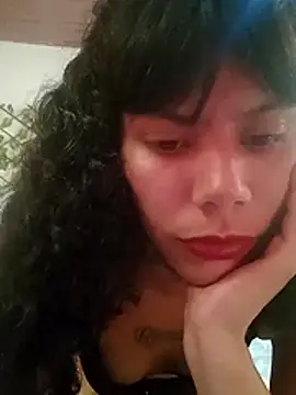 Bellatris_'s cam snapshot