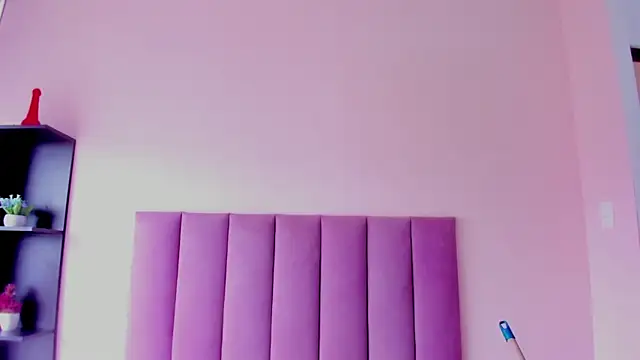 violet_myerrs's cam snapshot