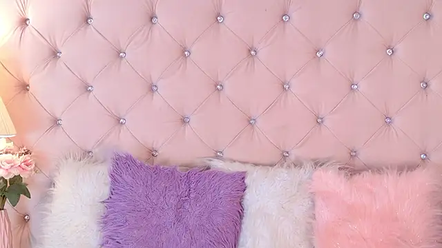 CaterinaRomano's cam snapshot