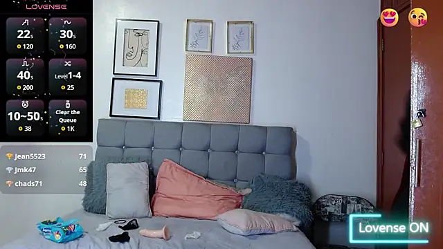 _naomi_s's cam snapshot