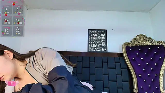 Krystal_Heartss's cam snapshot