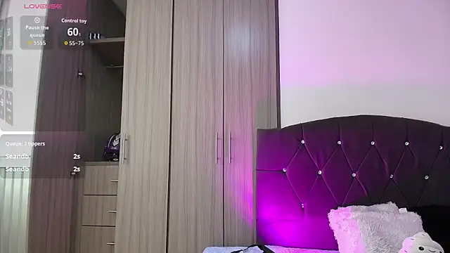 Ruby_Whispers's cam snapshot